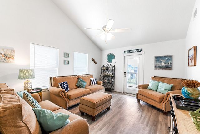 126 Nesmith Place, Surfside Beach, TX 77541