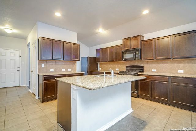 111 Lina Lane, Boerne, TX 78015