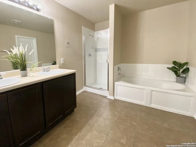 111 Lina Lane, Boerne, TX 78015