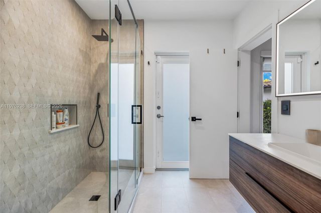 535 NE 50th Ter, Miami, FL 33137