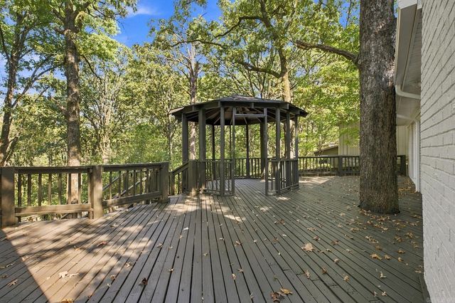 11780 Southridge Drive, Little Rock, AR 72212