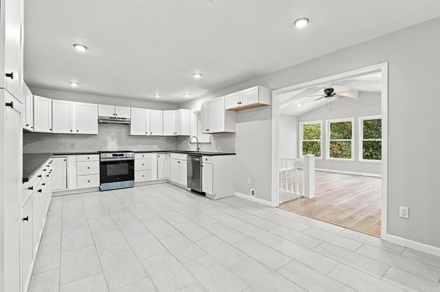 11780 Southridge Drive, Little Rock, AR 72212