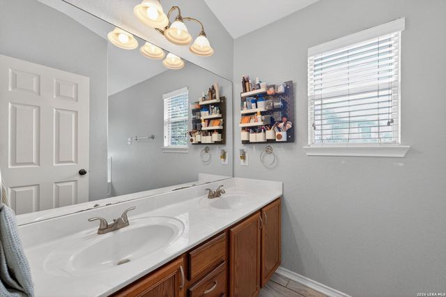3440 WHISPER BLF, Schertz, TX 78108