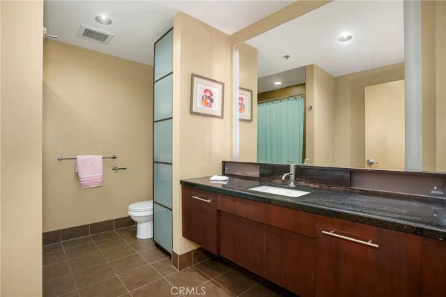 1111 S Grand Avenue 1102, Los Angeles, CA 90015