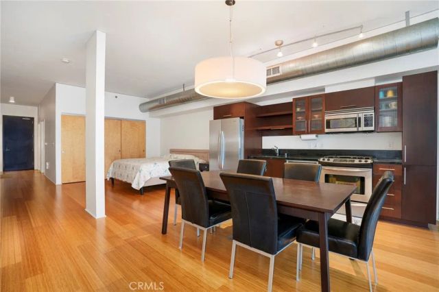 1111 S Grand Avenue 1102, Los Angeles, CA 90015