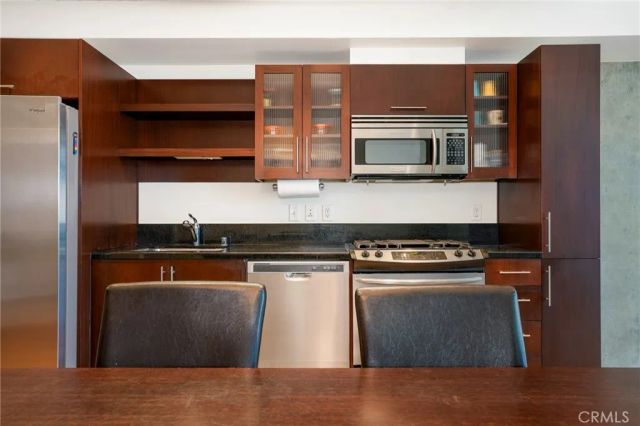 1111 S Grand Avenue 1102, Los Angeles, CA 90015