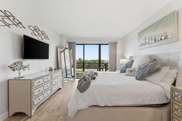 2727 N Ocean Boulevard Unit 301, Boca Raton, FL 33431