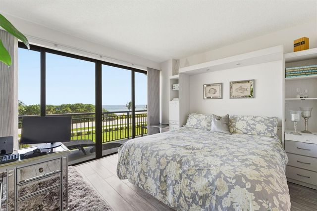2727 N Ocean Boulevard Unit 301, Boca Raton, FL 33431