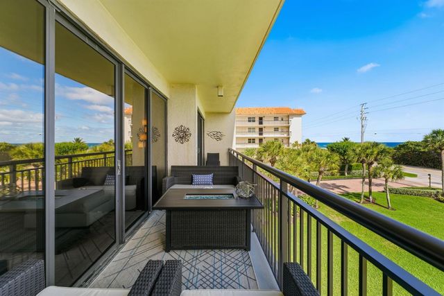2727 N Ocean Boulevard Unit 301, Boca Raton, FL 33431
