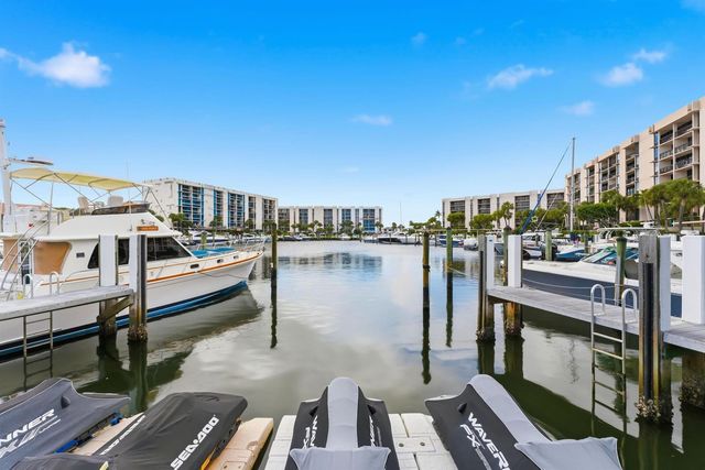 2727 N Ocean Boulevard Unit 301, Boca Raton, FL 33431