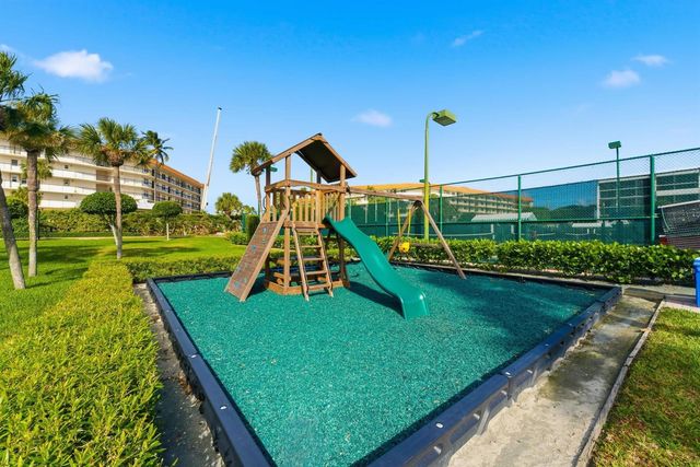 2727 N Ocean Boulevard Unit 301, Boca Raton, FL 33431