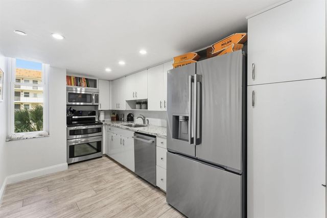 2727 N Ocean Boulevard Unit 301, Boca Raton, FL 33431