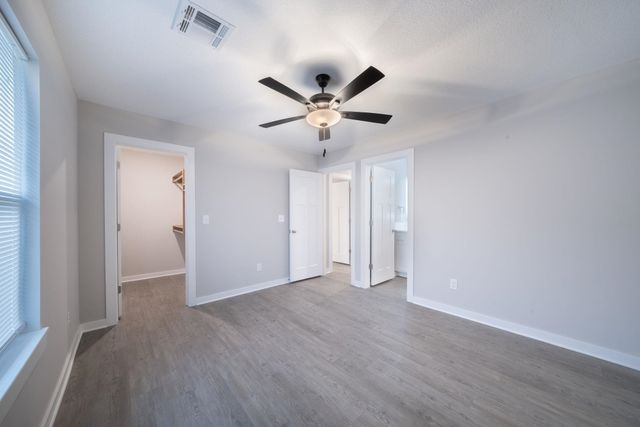 16826 W Lawson St, Goddard, KS 67052