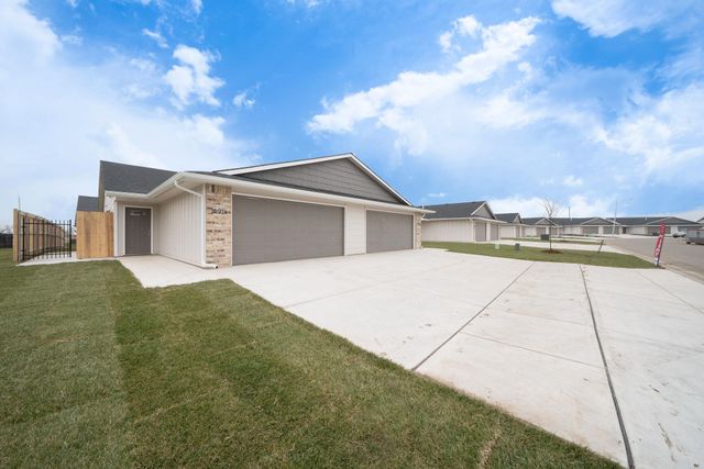 16826 W Lawson St, Goddard, KS 67052