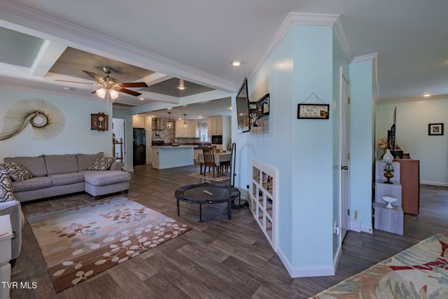 170 Creek View Way, Rogersville, TN 37857