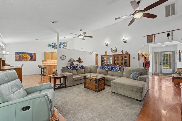 7 Fairlie Lane, Bella Vista, AR 72715