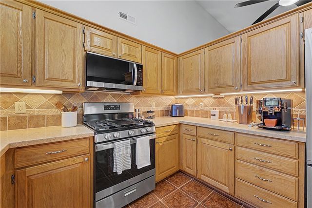 7 Fairlie Lane, Bella Vista, AR 72715