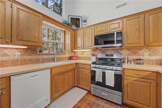 7 Fairlie Lane, Bella Vista, AR 72715