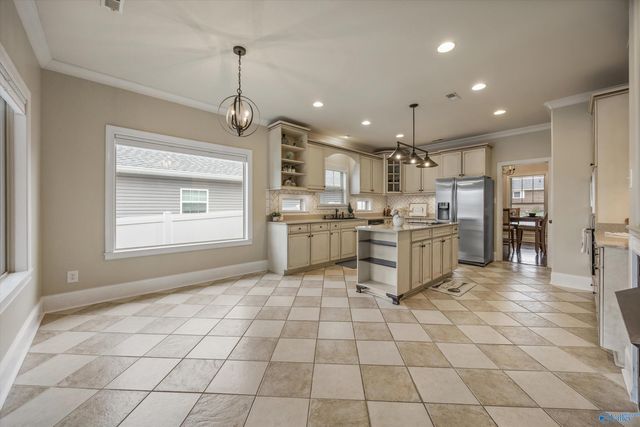 505 Barkley Street SW, Hartselle, AL 35640