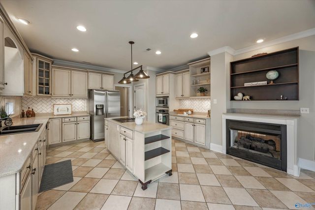 505 Barkley Street SW, Hartselle, AL 35640