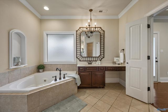 505 Barkley Street SW, Hartselle, AL 35640