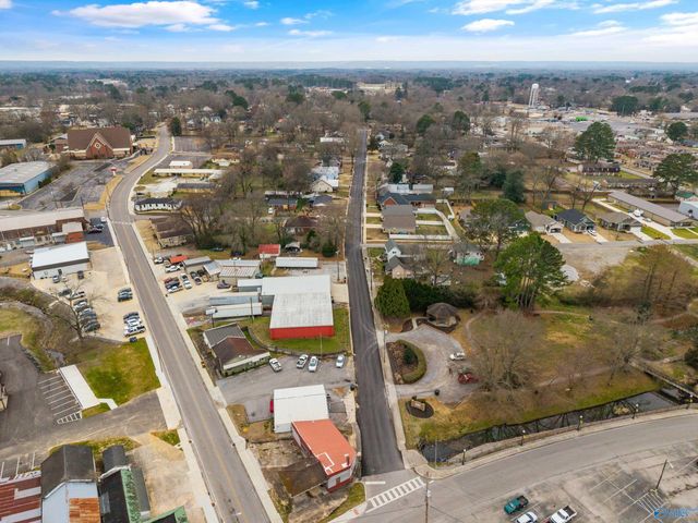 505 Barkley Street SW, Hartselle, AL 35640