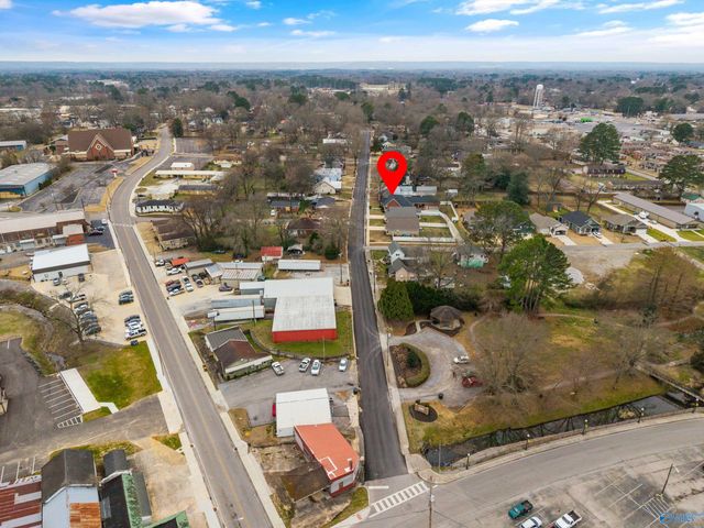 505 Barkley Street SW, Hartselle, AL 35640