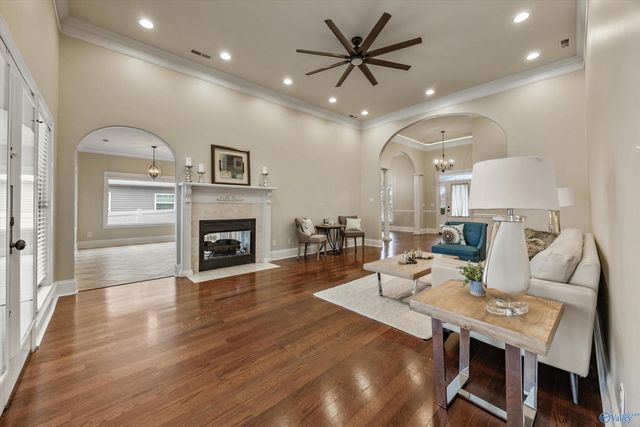 505 Barkley Street SW, Hartselle, AL 35640