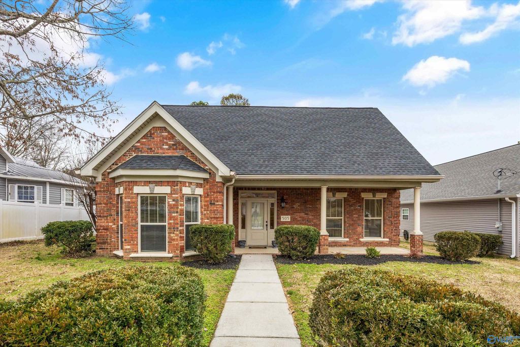 505 Barkley Street SW, Hartselle, AL 35640