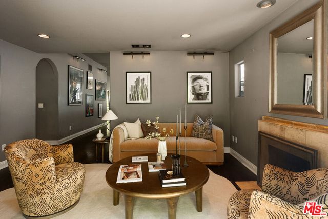11717 Landale Street, Studio City, CA 91607