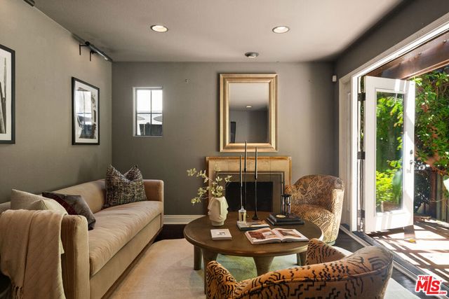 11717 Landale Street, Studio City, CA 91607