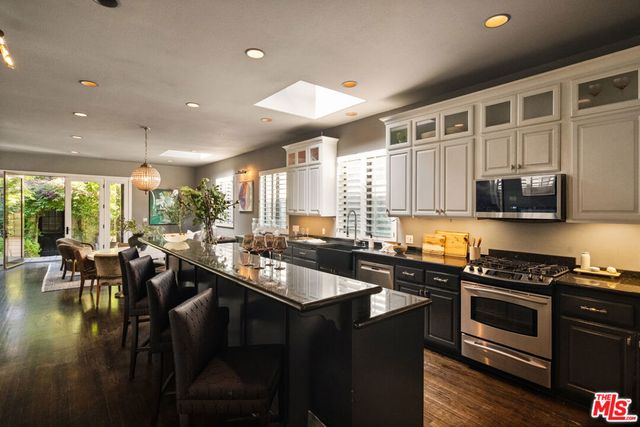 11717 Landale Street, Studio City, CA 91607