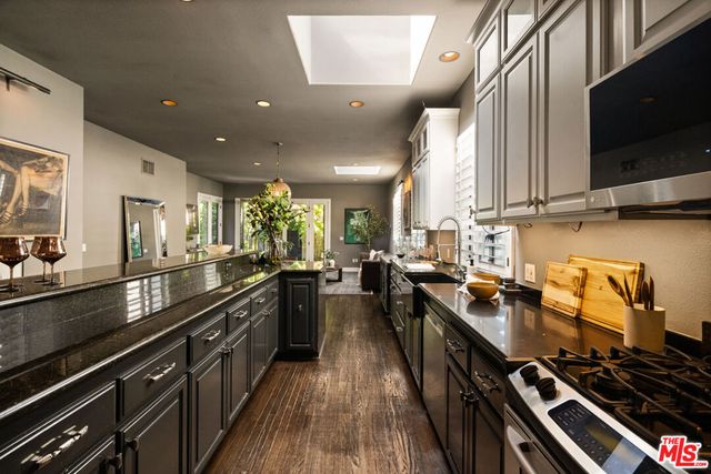 11717 Landale Street, Studio City, CA 91607