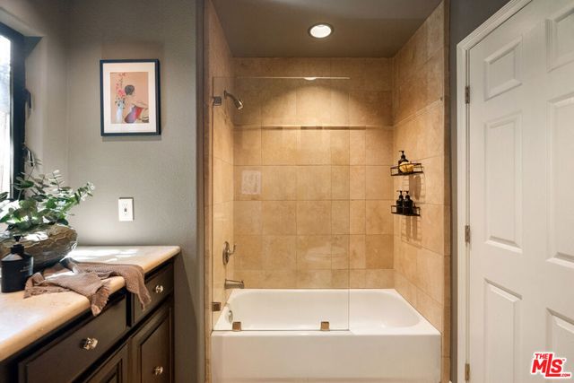 11717 Landale Street, Studio City, CA 91607