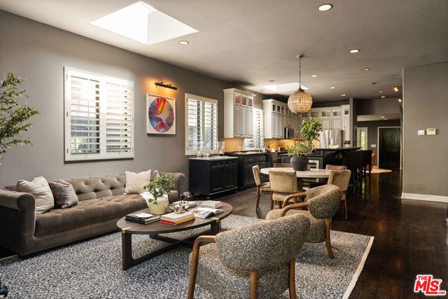 11717 Landale Street, Studio City, CA 91607
