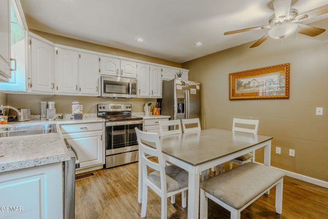 1816 Saint Moritz Drive, Gatlinburg, TN 37738