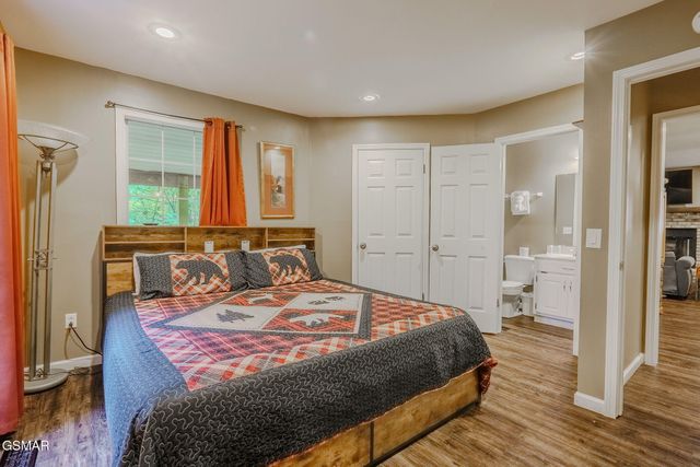 1816 Saint Moritz Drive, Gatlinburg, TN 37738