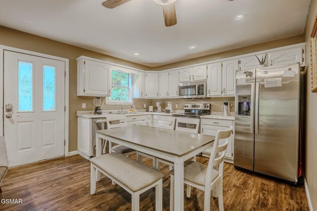 1816 Saint Moritz Drive, Gatlinburg, TN 37738