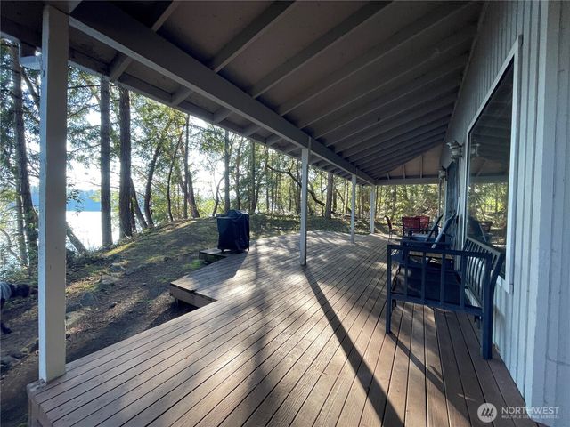 17812 Clear Lake Boulevard SE, Yelm, WA 98597