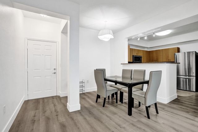 533 NE 3rd Avenue 205, Fort Lauderdale, FL 33301