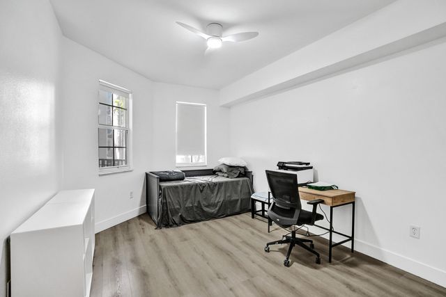 533 NE 3rd Avenue 205, Fort Lauderdale, FL 33301