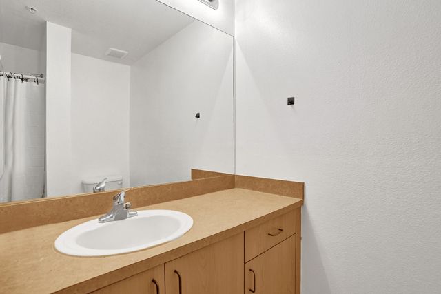 533 NE 3rd Avenue 205, Fort Lauderdale, FL 33301