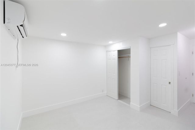 5803 Buchanan Street, Hollywood, FL 33021