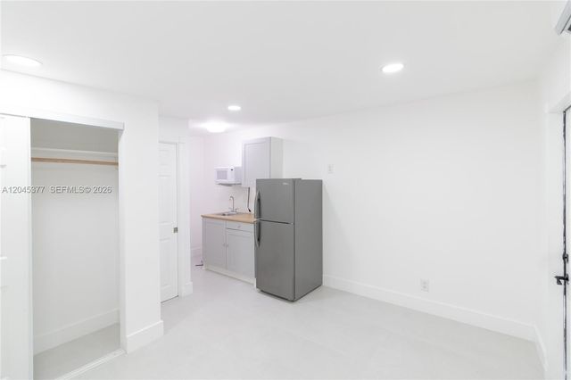 5803 Buchanan Street, Hollywood, FL 33021