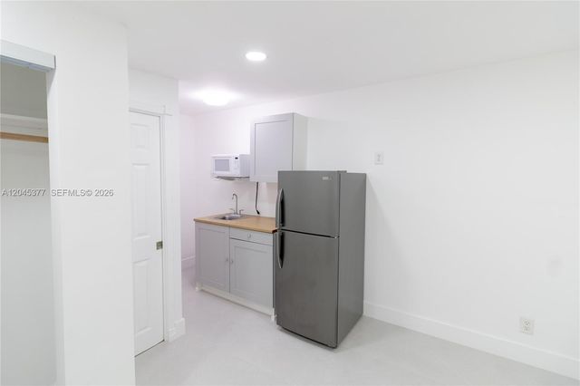 5803 Buchanan Street, Hollywood, FL 33021