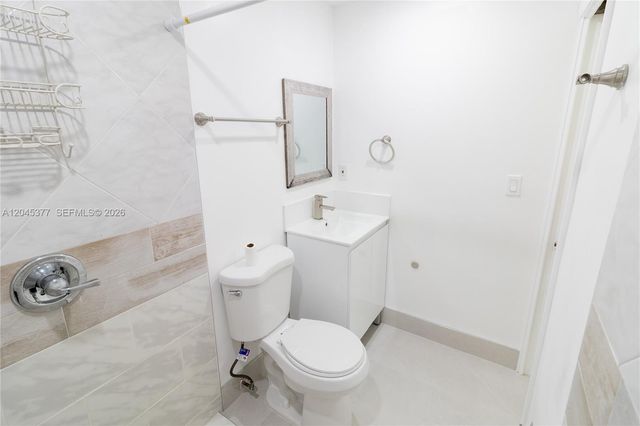 5803 Buchanan Street, Hollywood, FL 33021