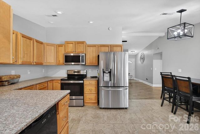 6308 Pineburr Road, Charlotte, NC 28211