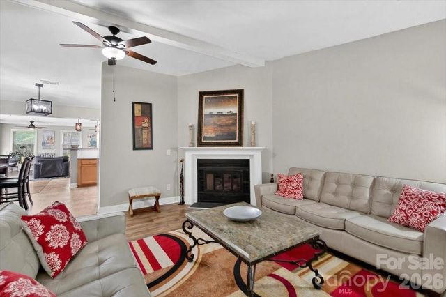 6308 Pineburr Road, Charlotte, NC 28211