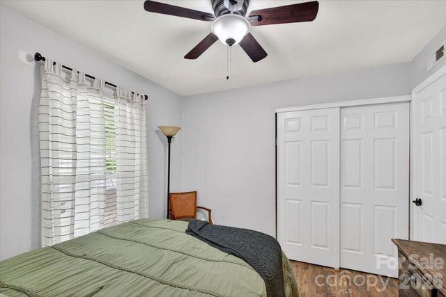 6308 Pineburr Road, Charlotte, NC 28211