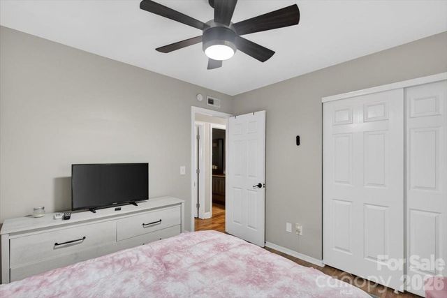 6308 Pineburr Road, Charlotte, NC 28211